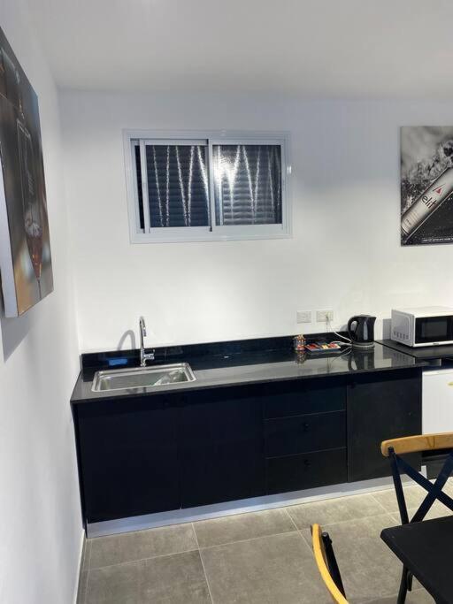 הדירה בדובדבן - The Apartment In Dovdvan ทิเบเรียส ภายนอก รูปภาพ